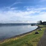 300 Lake Terrace