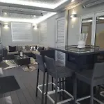 Ultimate Luxury On Lake Terrace