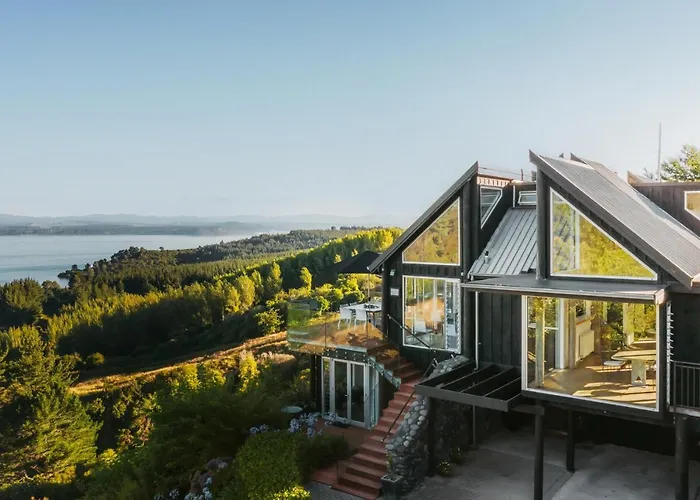 Acacia Cliffs Lodge