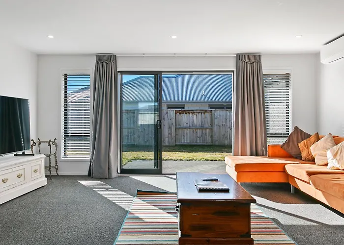 Huka Falls Getaway