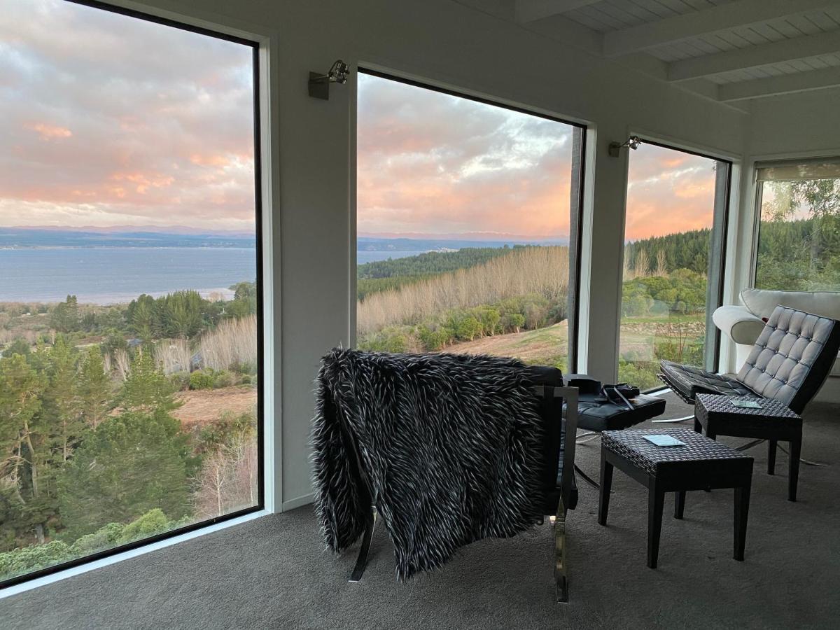 Acacia Cliffs Bed & Breakfast