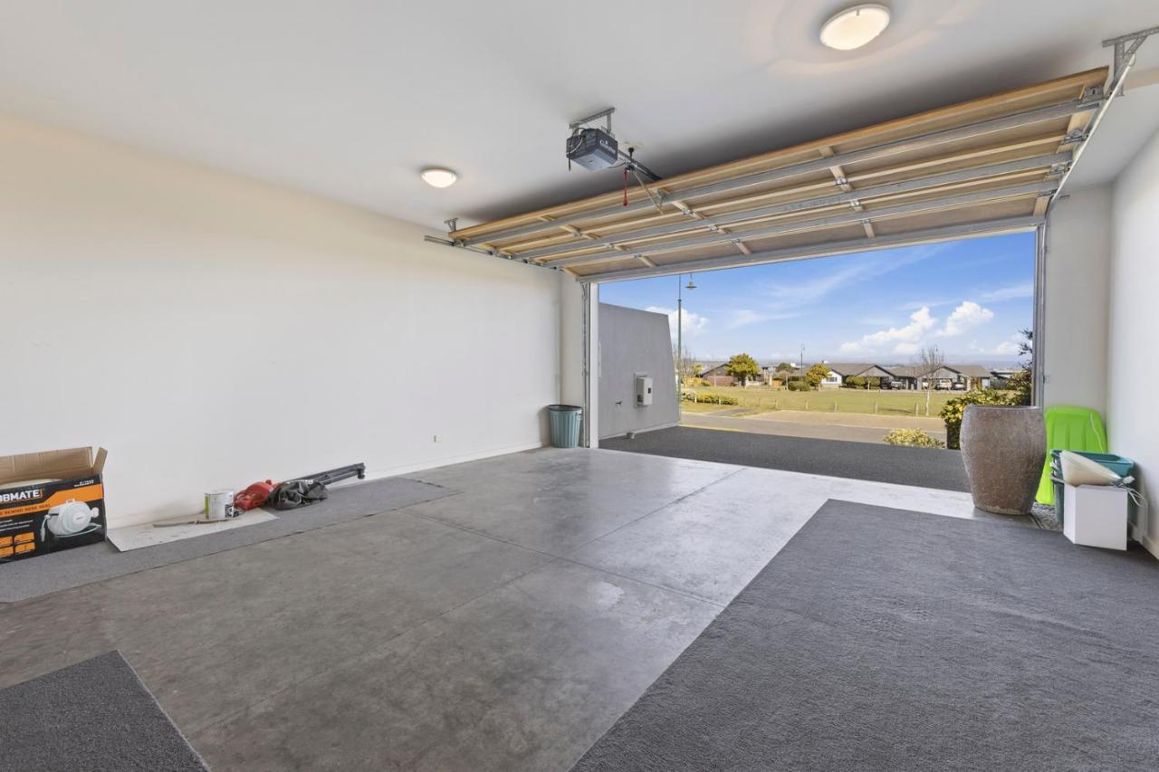 Bay Bliss - * Taupo