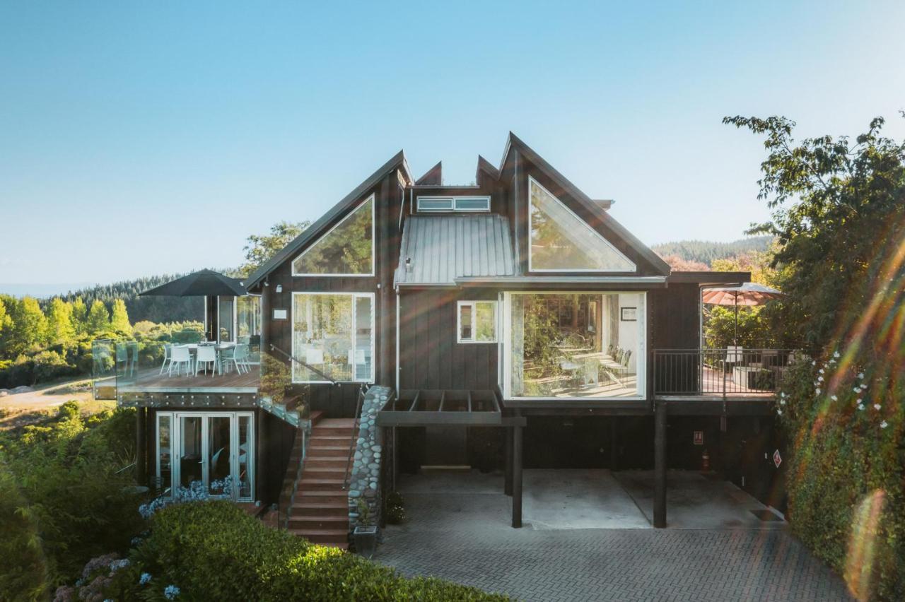 Acacia Cliffs Bed & Breakfast 5*