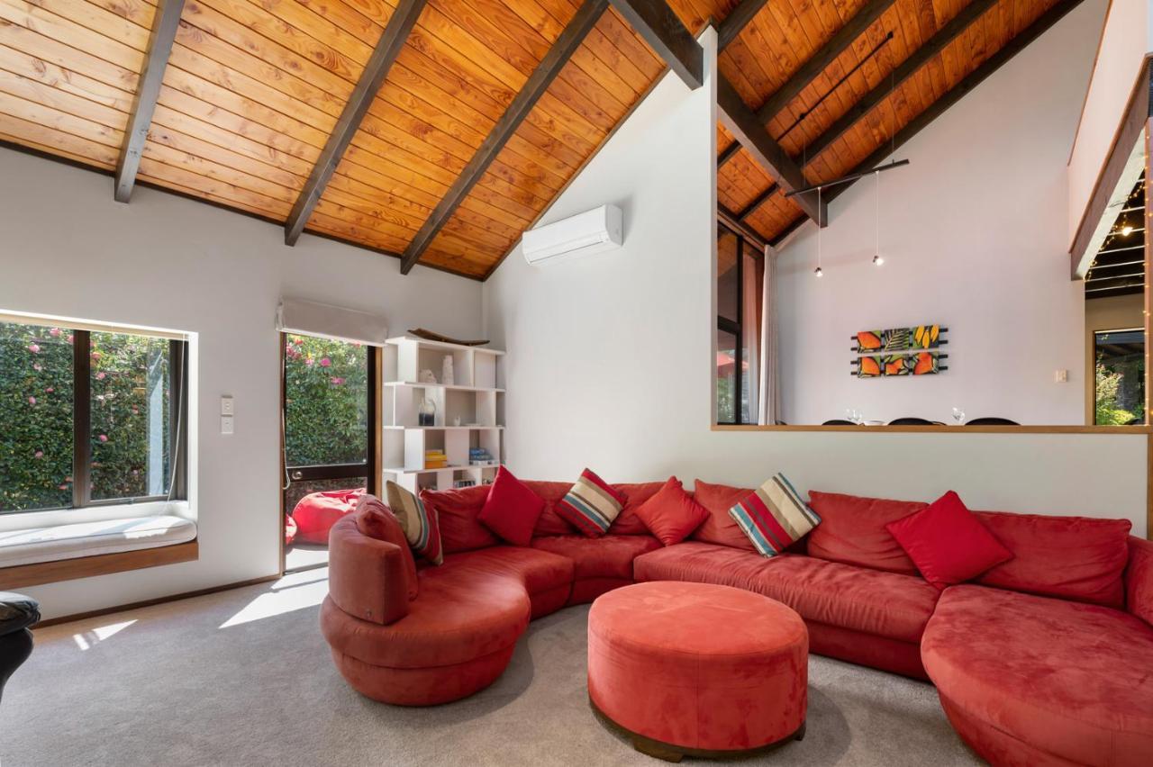 Garden Grove - * Taupo
