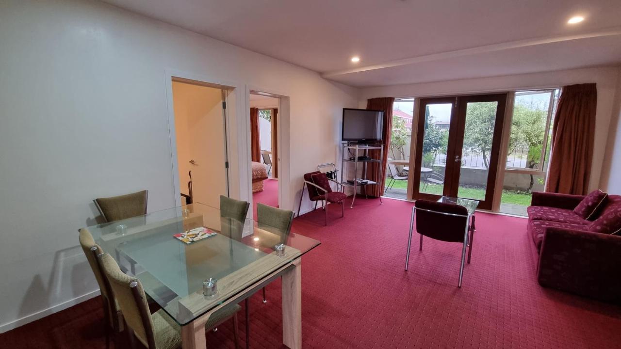 Chantillys Motor 4*