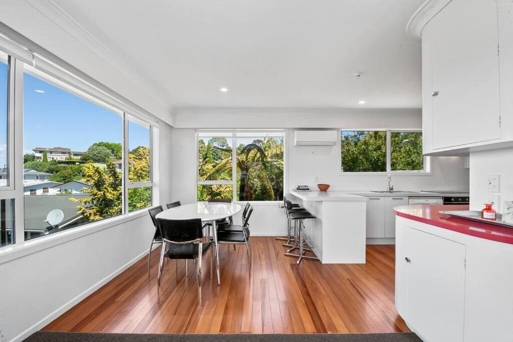Holiday home Te Moenga Treasure - Acacia Bay *