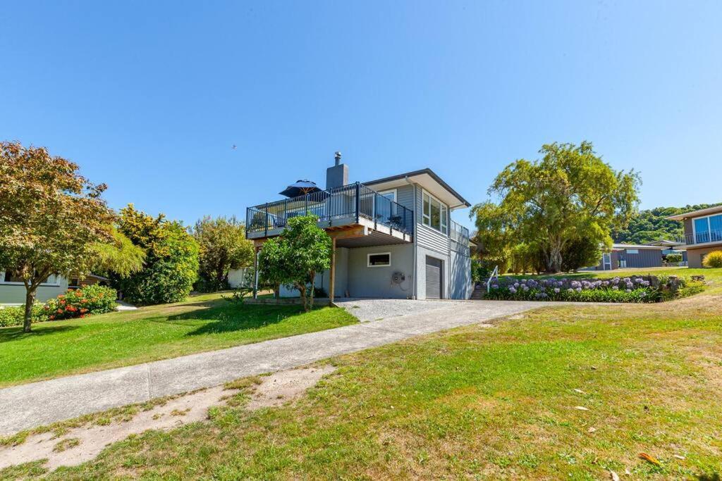 Holiday home Te Moenga Treasure - Acacia Bay Taupo