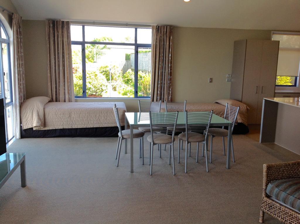 Motel Sails On The 4*