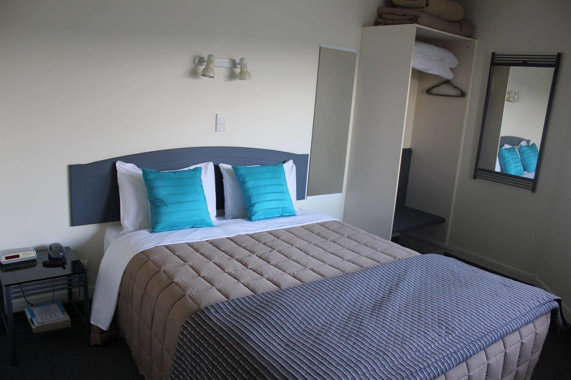 Baycourt Lakefront 4* Taupo