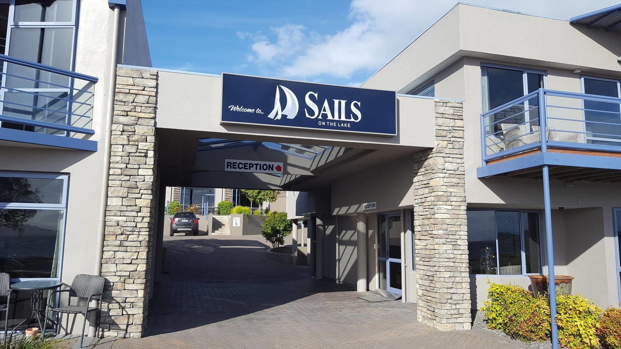 Sails On The Motel