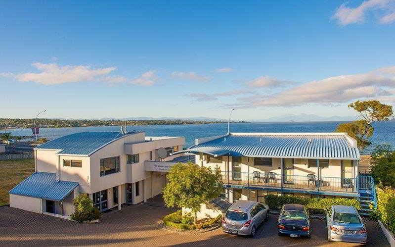 Motel Sails On The