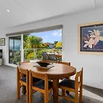 Scenic Lake Views - Taupo Holiday Home