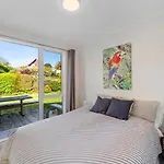 Scenic Lake Views - Taupo Holiday Home
