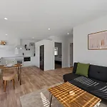 Close To Town & Lake - Taupo