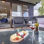Rokino Lake House Location And Views