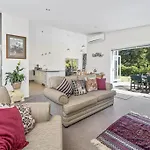 Lupin Lodge Bed & Breakfast