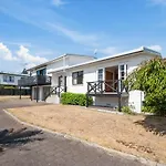 Lake Vista At Two Mile Bay- Taupo Central Home
