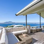 Heights Haven - Acacia Bay Holiday Home
