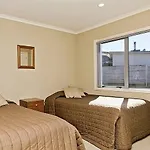 Lochaber Lodge - Acacia Bay Holiday Home