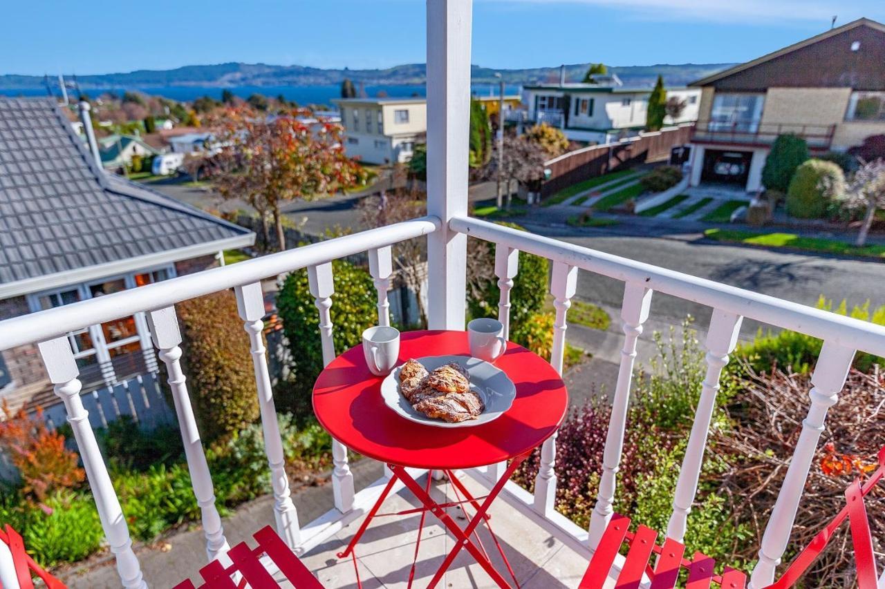 Golden Views On Golders - Hot Tub & Views
