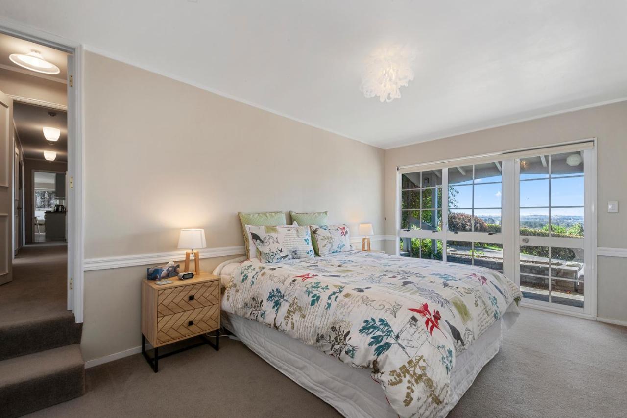 Holiday home Krissell Castle - Acacia Bay Holiday Taupo