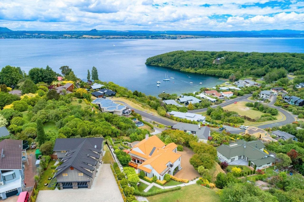 Acacia Waters - Holiday home *