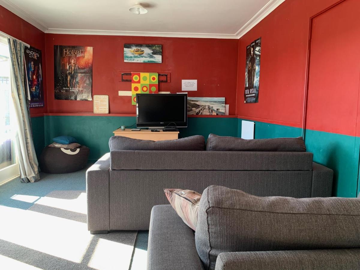 Rainbow Lodge Backpackers Hostel