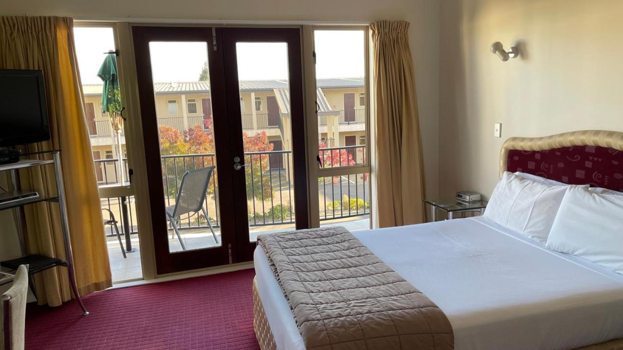 Chantillys Motor Motel 4*