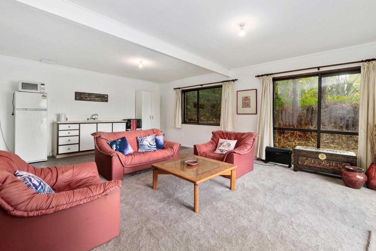 Rutherfurd Lakehouse - *