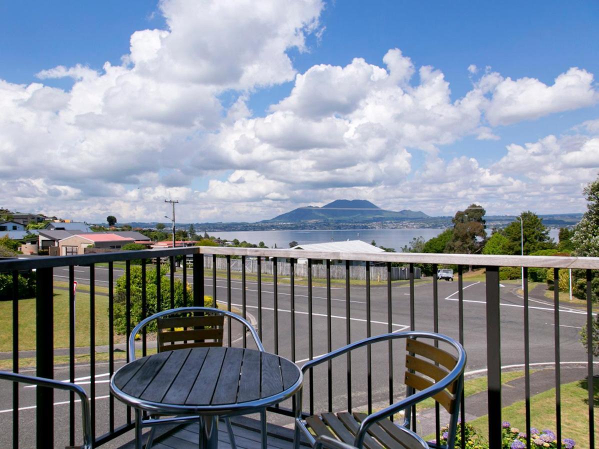Acacia View At No 3 - Acacia Bay Taupo