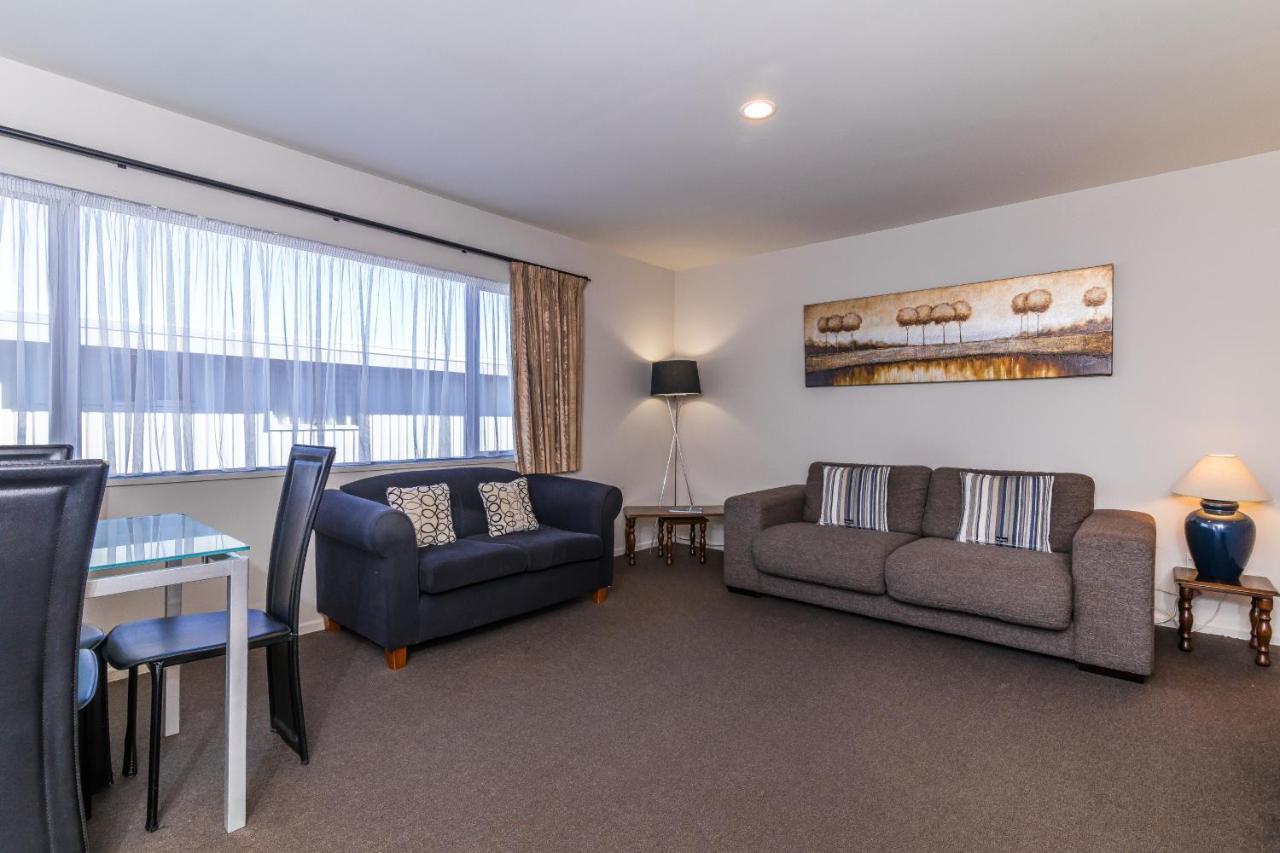 Twin Peaks Lakeside 3* Taupo