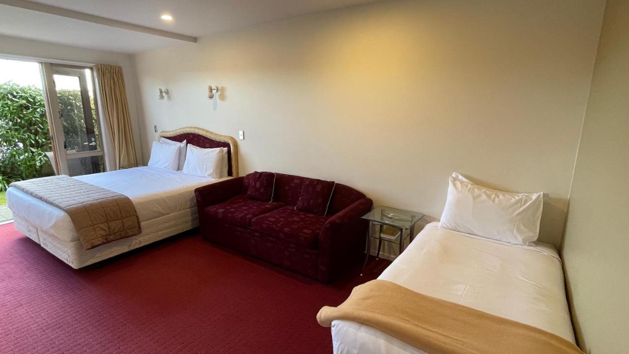 Chantillys Motor Motel 4*