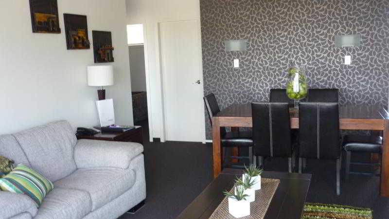 Suncourt & Conference Centre 4*