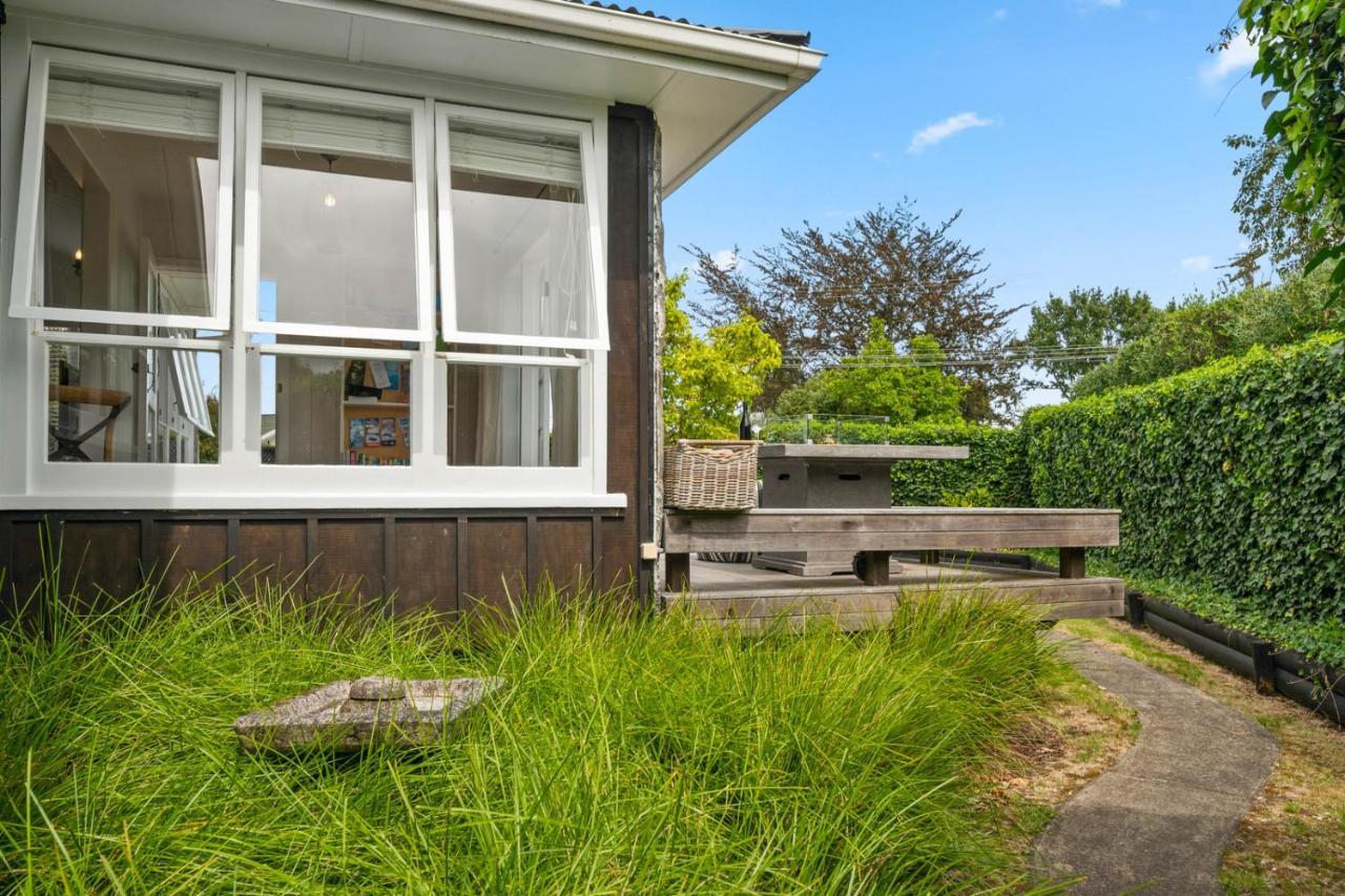 Holiday home Mid-century Charm - *