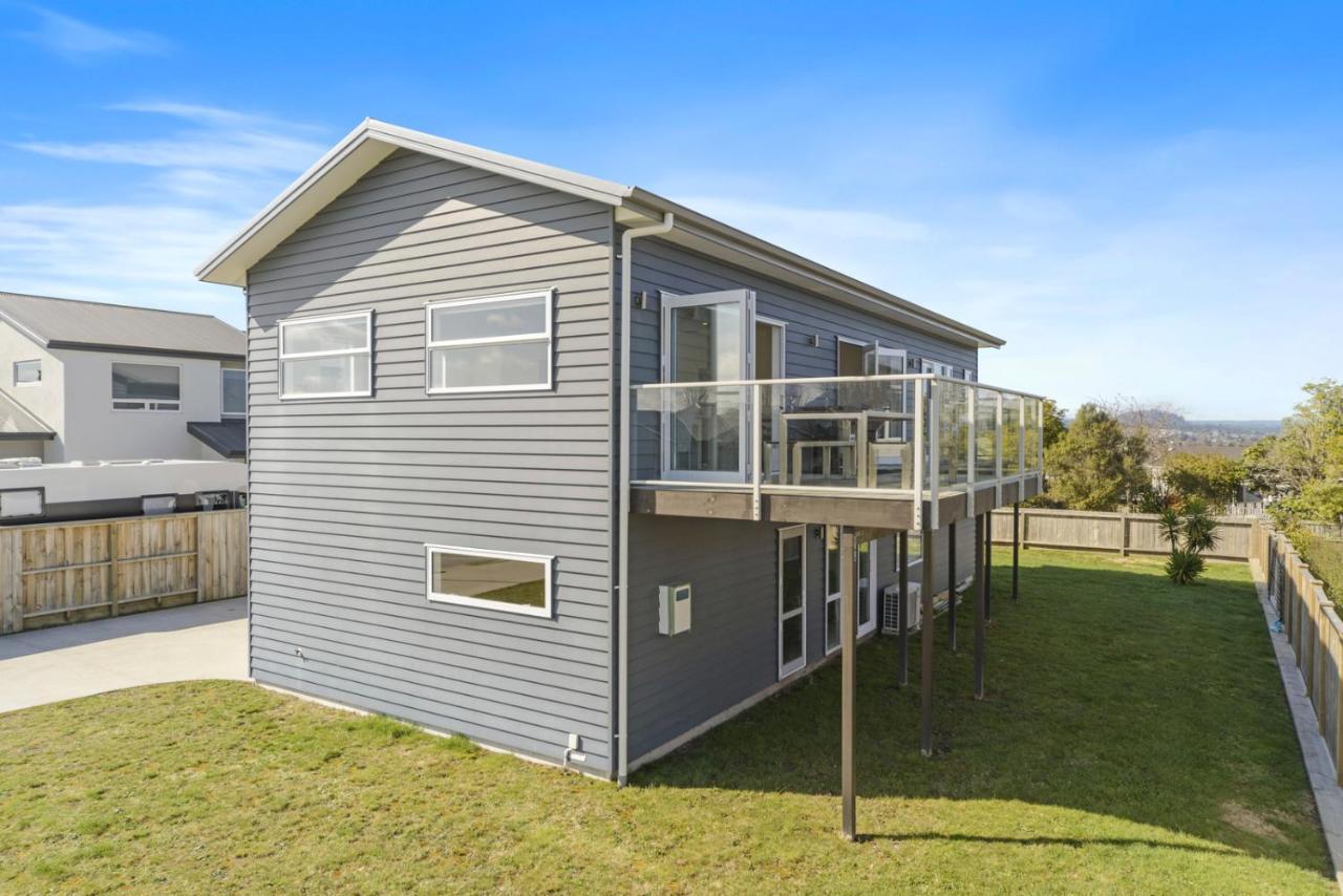 Holiday home Huka Heights -