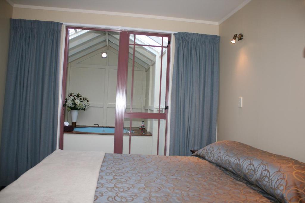Catellis Of & Conference Centre Motel Taupo