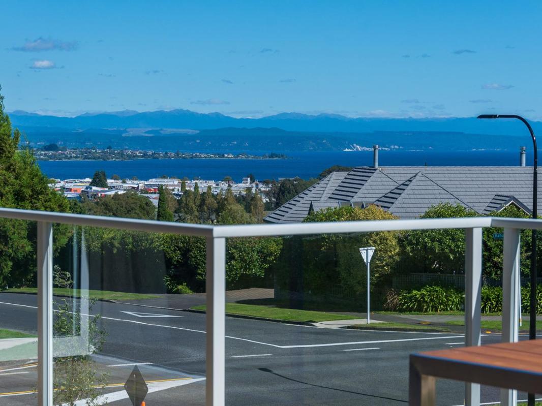 Huka Heights - Holiday home *