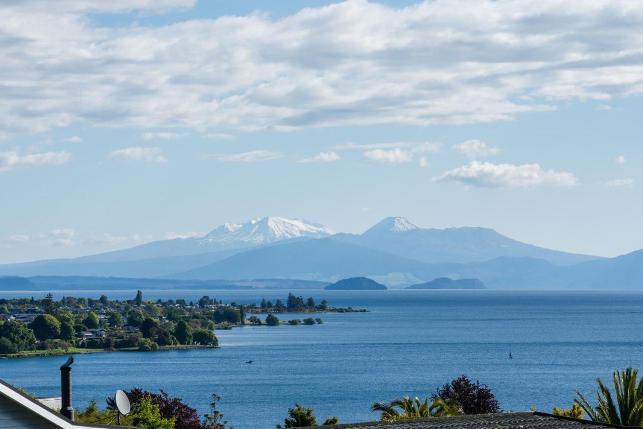 Scenic Views - Holiday home