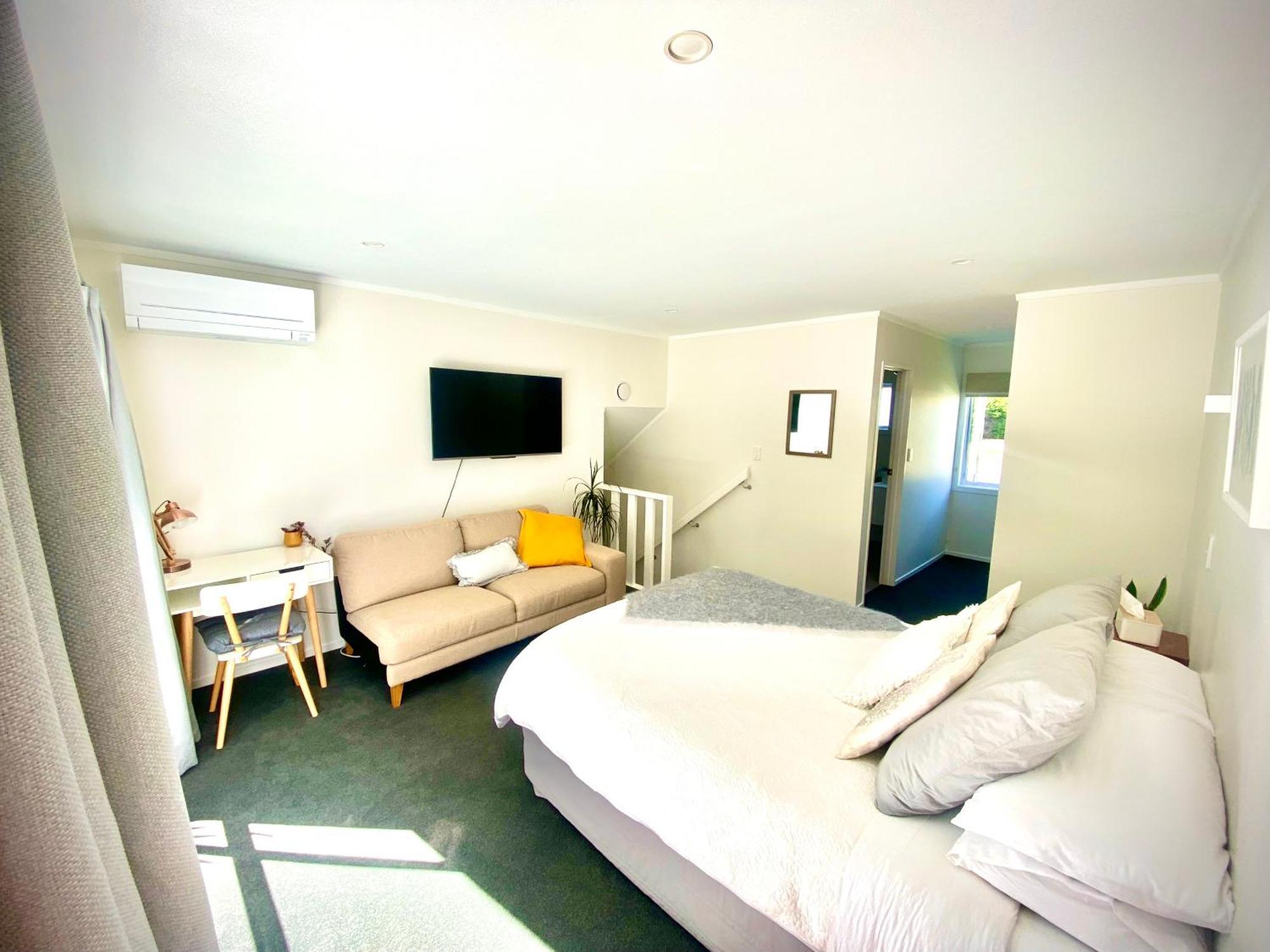Guest house 2 Mile Bay *