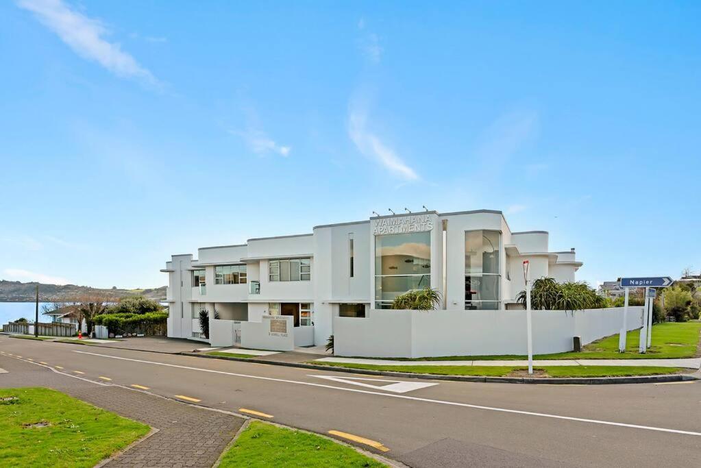 Waimahana - Luxury By The *