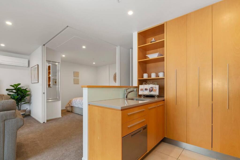 Waimahana - Luxury By The *