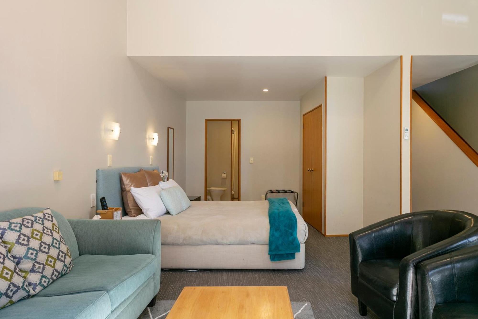 Motel Cascades Lakefront Taupo
