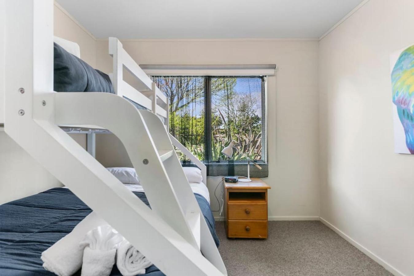 Huon * Taupo