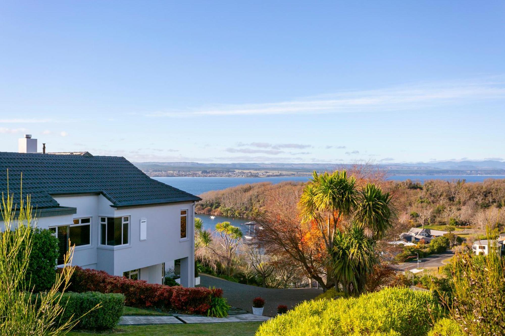 Acacia Waters - Taupo