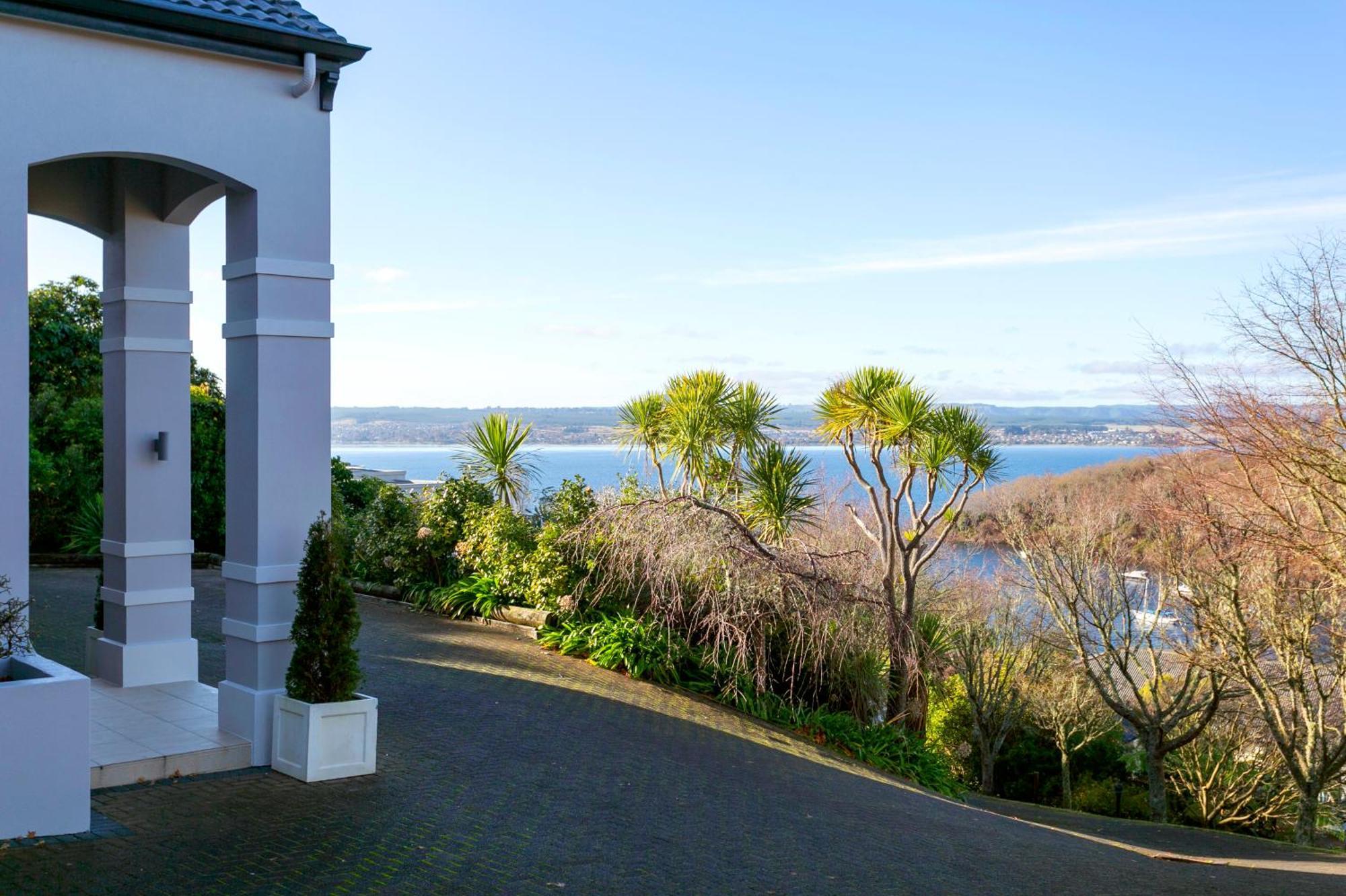 Holiday home Acacia Waters - *