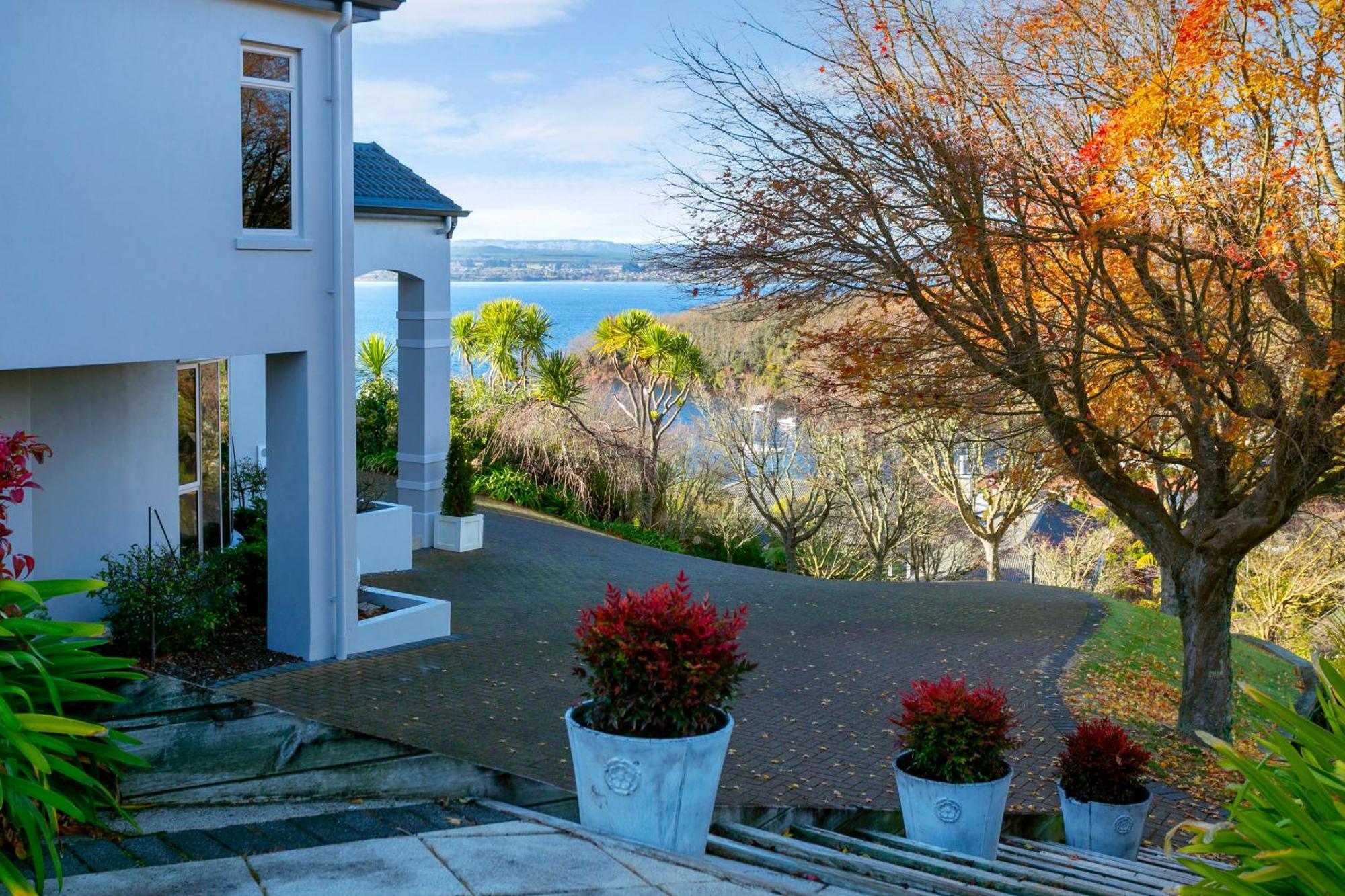 Holiday home Acacia Waters - Taupo