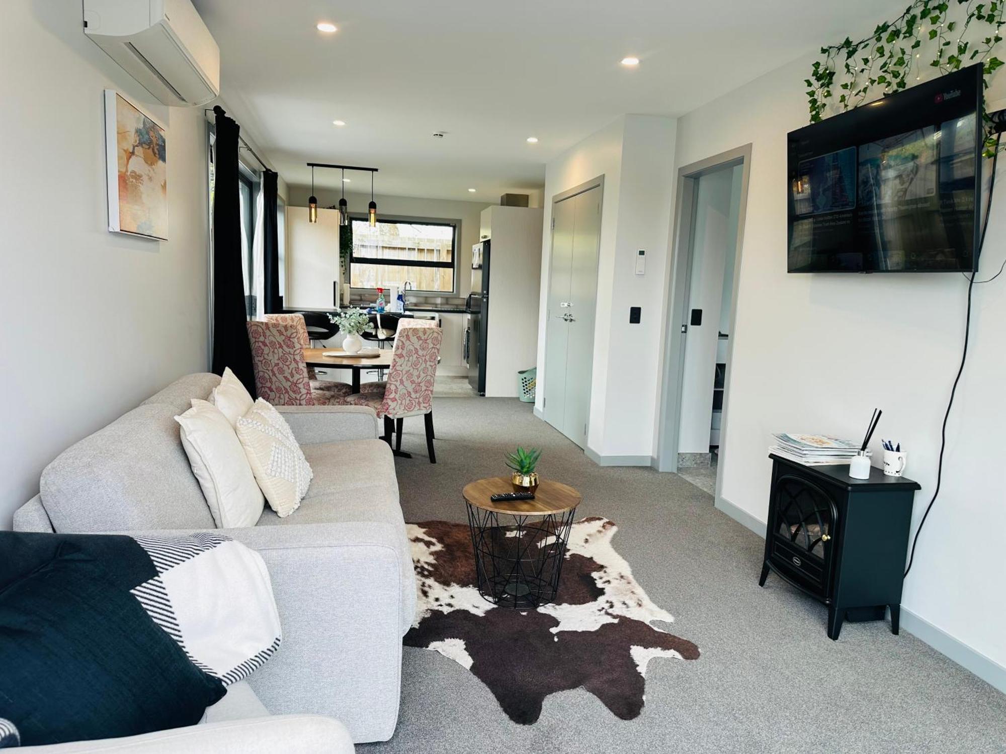 Holiday home Sunnyside Getaway- Brand New & *