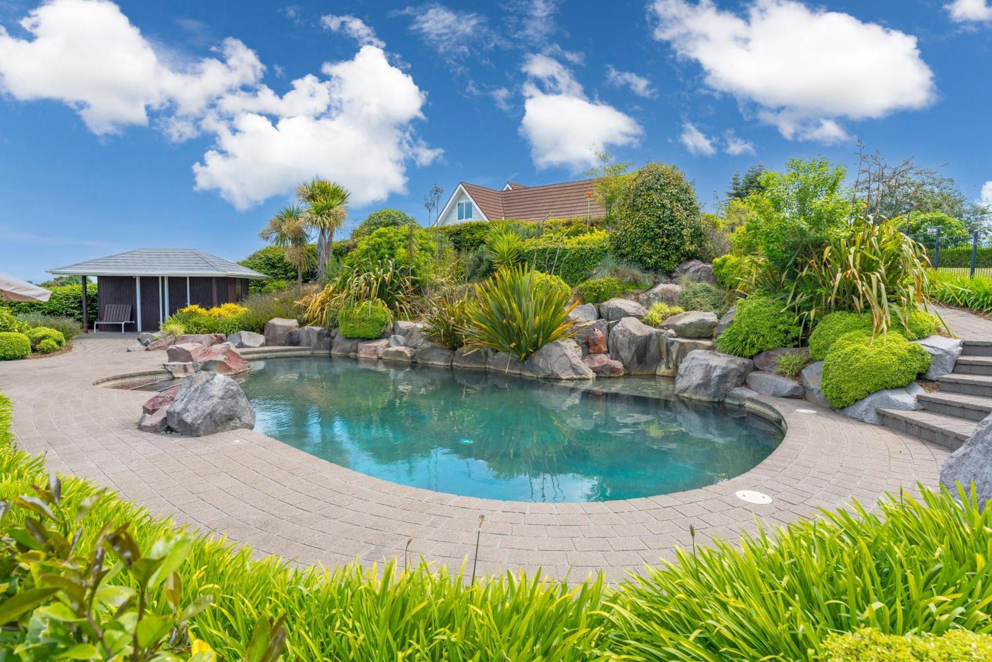 Group & Family Retreat, Spacious Home, Pool & *