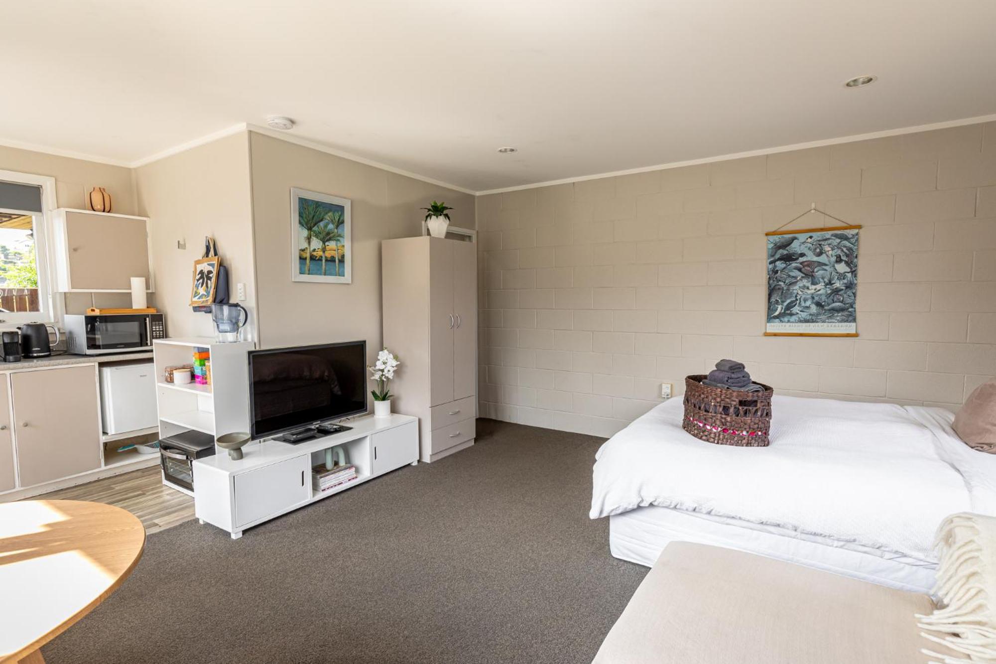 Apartment Haven In *