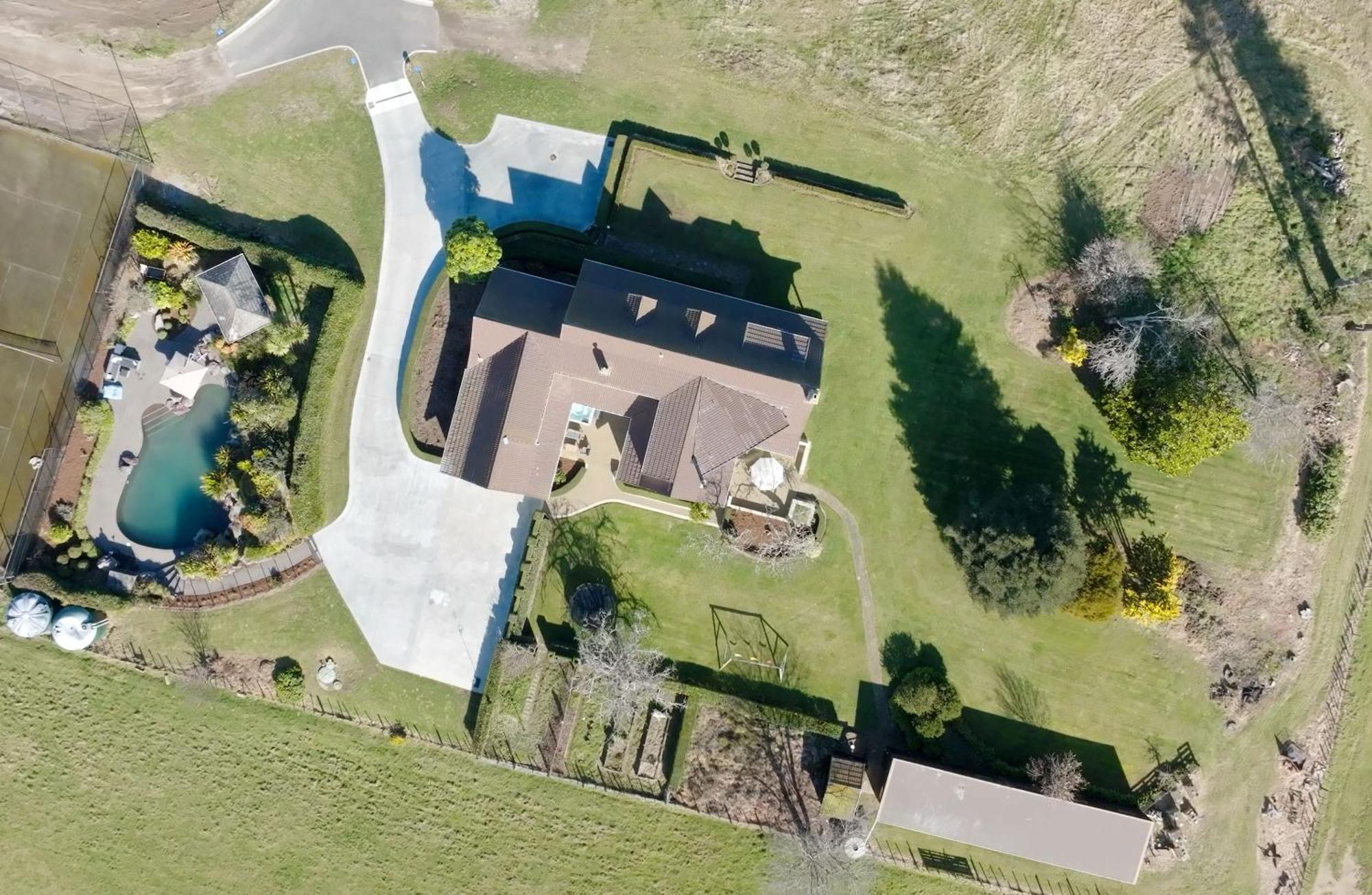 Group & Family Retreat, Spacious Home, Pool & * Taupo